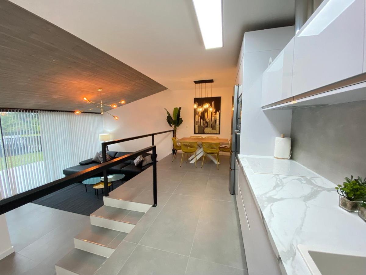 La Casa De Hierba - Casa De Campo De Diseno Con Jardin Y Wifi Cerca De Las Playas De ยาเนส ภายนอก รูปภาพ